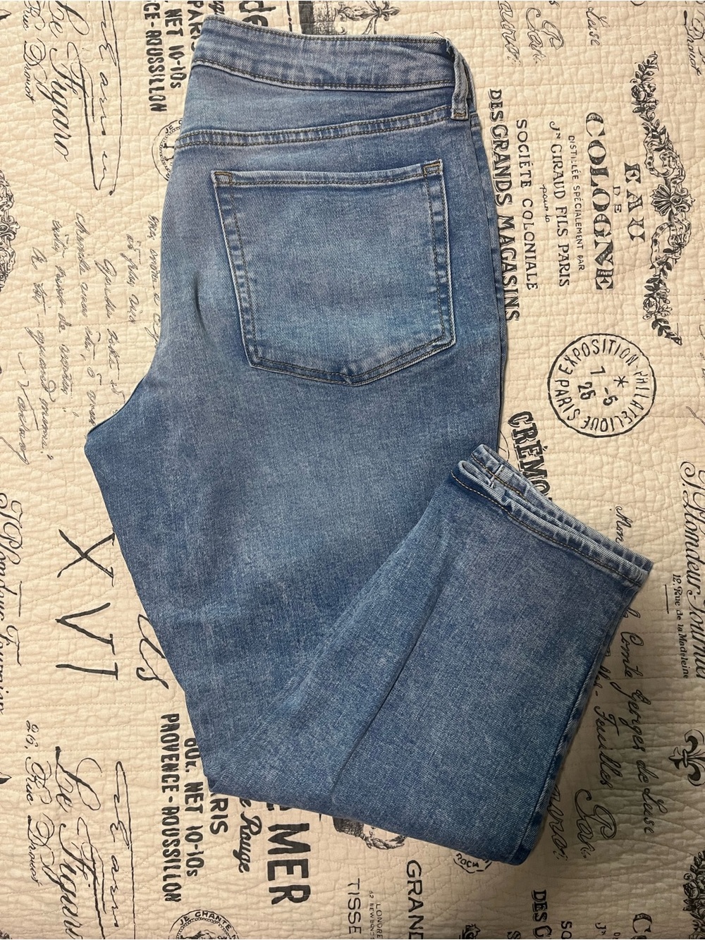 Old Navy Light Blue High-Rise Straight Jeans